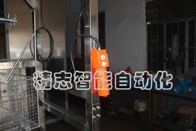 JZ-2017057吊臂单槽抛动式超声波清洗机